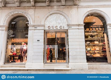 gucci venezia calle larga|Gucci sito ufficiale.